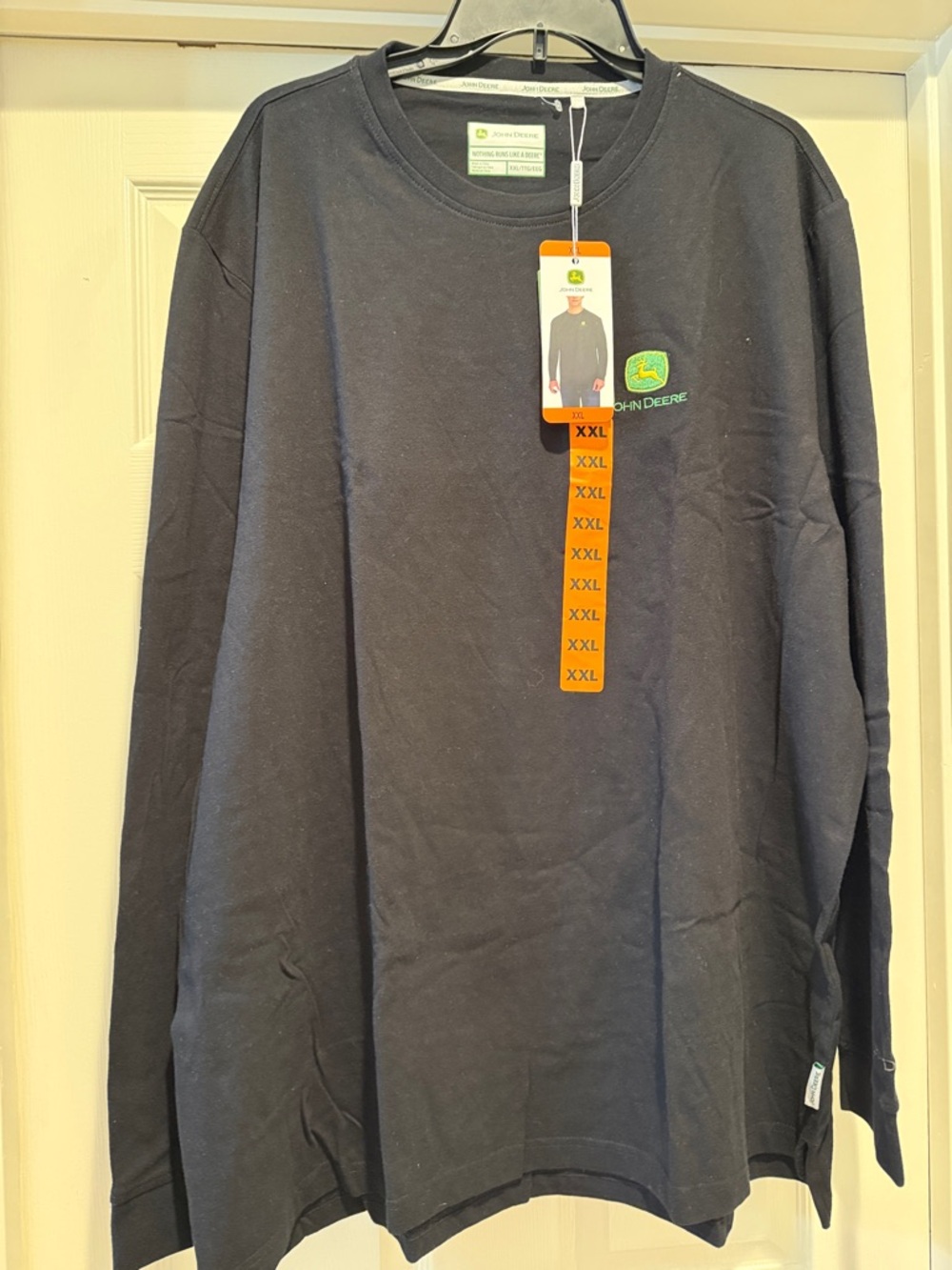 NWT Men’s John Deere Black Crew Neck Long Sleeve Tee Green Embroidered Logo XXL